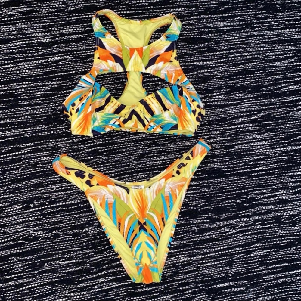 Forever 21 Vibrant Colorful Cut Out Bikini Set. Size Small